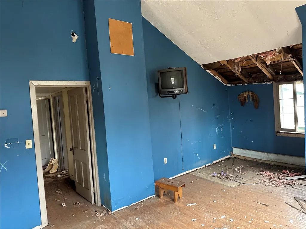 630 West Gray Street, Elmira-city, New York 14905, Elmira City, New York 14905, 3 Bedrooms Bedrooms, 8 Rooms Rooms,1 BathroomBathrooms,Residential,For Sale,630 West Gray Street, Elmira-city, New York 14905,0,R1569974