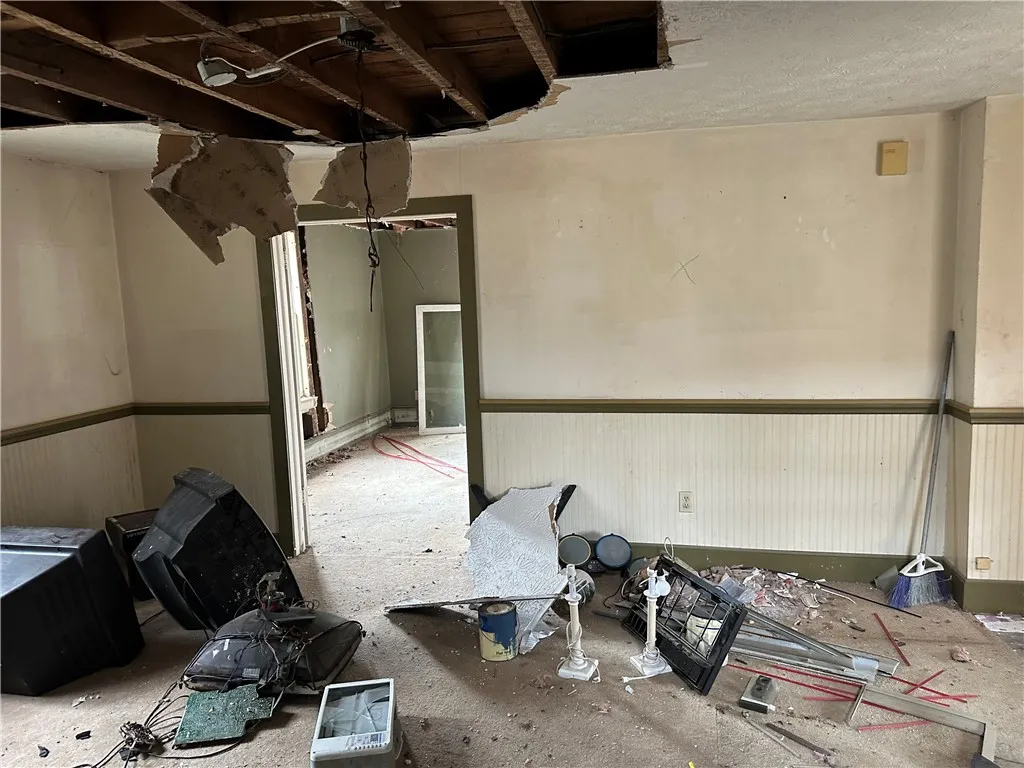 630 West Gray Street, Elmira-city, New York 14905, Elmira City, New York 14905, 3 Bedrooms Bedrooms, 8 Rooms Rooms,1 BathroomBathrooms,Residential,For Sale,630 West Gray Street, Elmira-city, New York 14905,0,R1569974