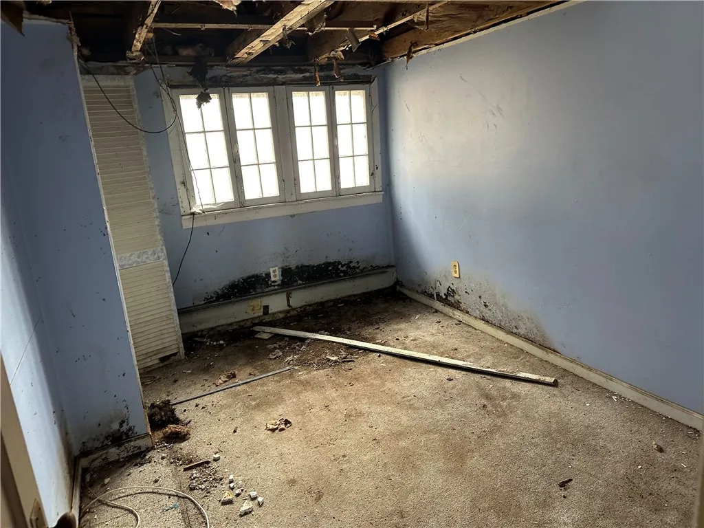 630 West Gray Street, Elmira-city, New York 14905, Elmira City, New York 14905, 3 Bedrooms Bedrooms, 8 Rooms Rooms,1 BathroomBathrooms,Residential,For Sale,630 West Gray Street, Elmira-city, New York 14905,0,R1569974