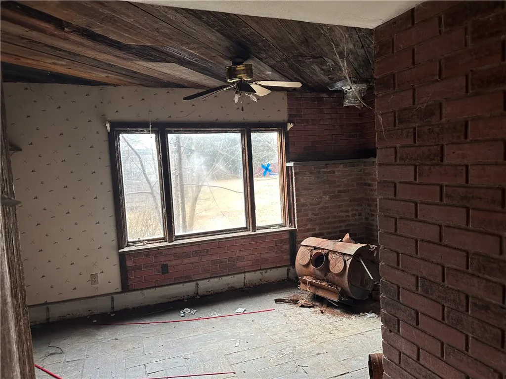 630 West Gray Street, Elmira-city, New York 14905, Elmira City, New York 14905, 3 Bedrooms Bedrooms, 8 Rooms Rooms,1 BathroomBathrooms,Residential,For Sale,630 West Gray Street, Elmira-city, New York 14905,0,R1569974