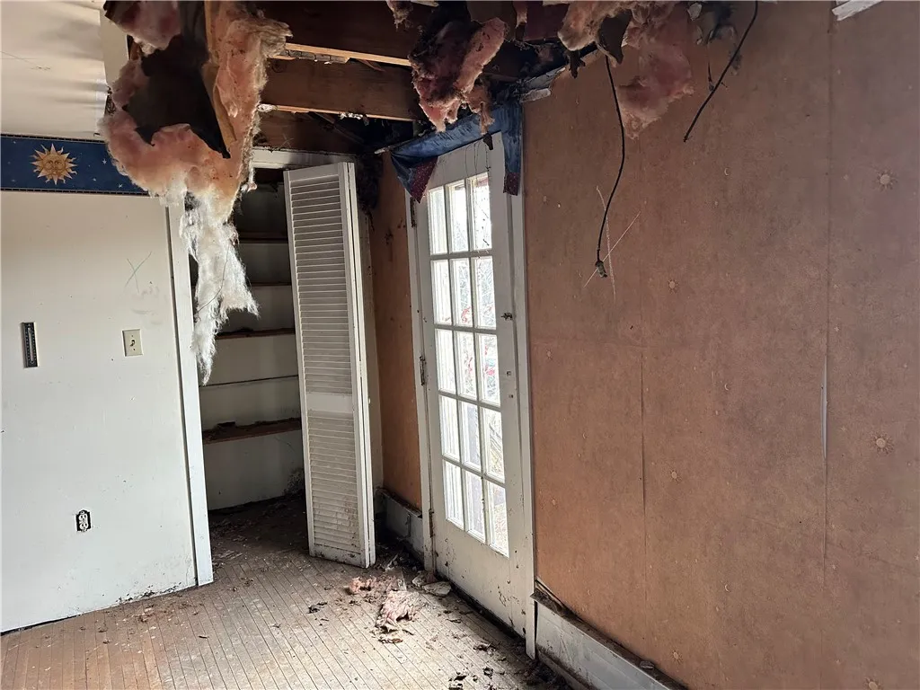 630 West Gray Street, Elmira-city, New York 14905, Elmira City, New York 14905, 3 Bedrooms Bedrooms, 8 Rooms Rooms,1 BathroomBathrooms,Residential,For Sale,630 West Gray Street, Elmira-city, New York 14905,0,R1569974