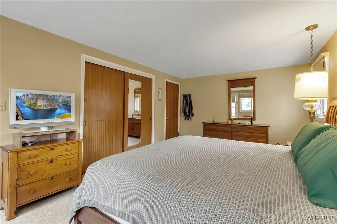 34 Roycroft Circle, Aurora, New York 14052, Aurora, New York 14052, 3 Bedrooms Bedrooms, 8 Rooms Rooms,3 BathroomsBathrooms,Residential,Closed,34 Roycroft Circle, Aurora, New York 14052,0,B1569893