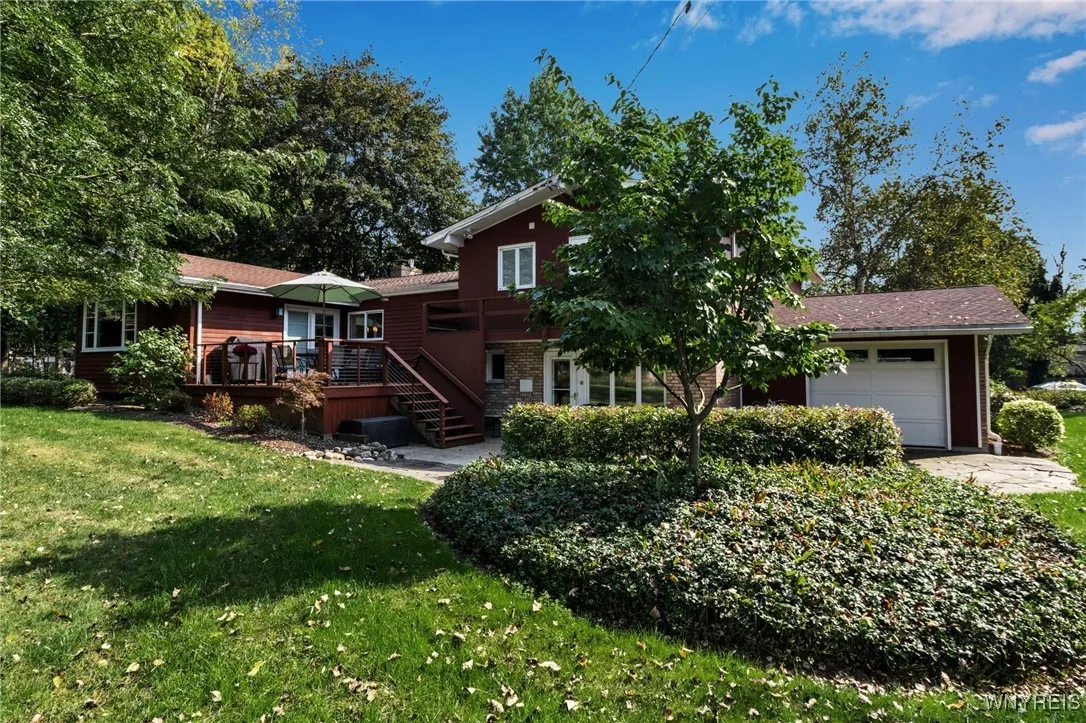 34 Roycroft Circle, Aurora, New York 14052, Aurora, New York 14052, 3 Bedrooms Bedrooms, 8 Rooms Rooms,3 BathroomsBathrooms,Residential,Closed,34 Roycroft Circle, Aurora, New York 14052,0,B1569893