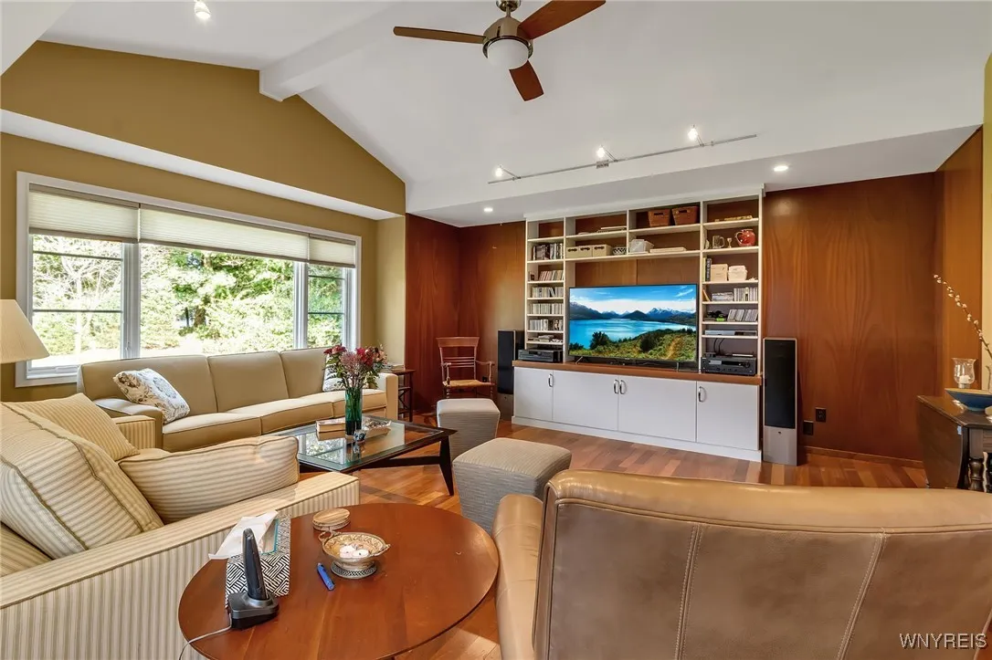 34 Roycroft Circle, Aurora, New York 14052, Aurora, New York 14052, 3 Bedrooms Bedrooms, 8 Rooms Rooms,3 BathroomsBathrooms,Residential,Closed,34 Roycroft Circle, Aurora, New York 14052,0,B1569893