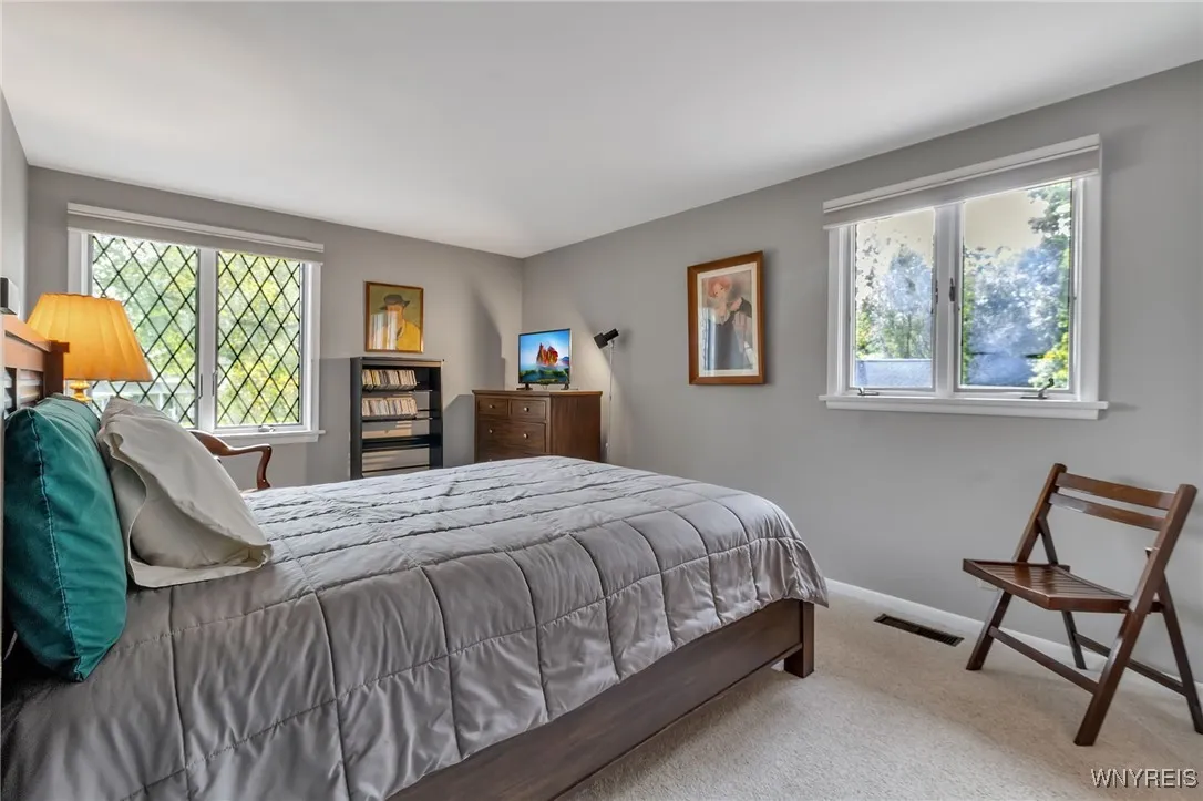 34 Roycroft Circle, Aurora, New York 14052, Aurora, New York 14052, 3 Bedrooms Bedrooms, 8 Rooms Rooms,3 BathroomsBathrooms,Residential,Closed,34 Roycroft Circle, Aurora, New York 14052,0,B1569893
