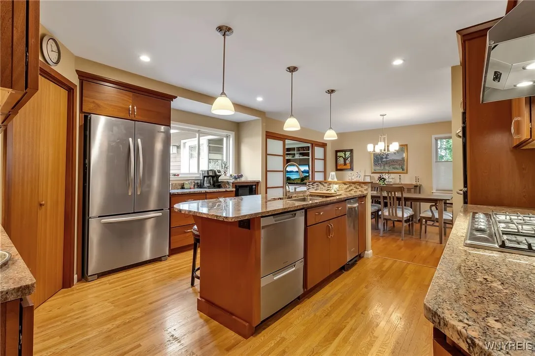 34 Roycroft Circle, Aurora, New York 14052, Aurora, New York 14052, 3 Bedrooms Bedrooms, 8 Rooms Rooms,3 BathroomsBathrooms,Residential,Closed,34 Roycroft Circle, Aurora, New York 14052,0,B1569893