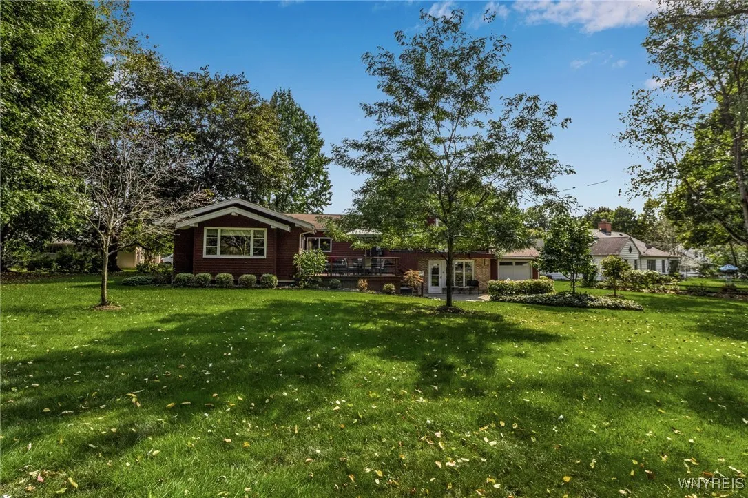34 Roycroft Circle, Aurora, New York 14052, Aurora, New York 14052, 3 Bedrooms Bedrooms, 8 Rooms Rooms,3 BathroomsBathrooms,Residential,Closed,34 Roycroft Circle, Aurora, New York 14052,0,B1569893