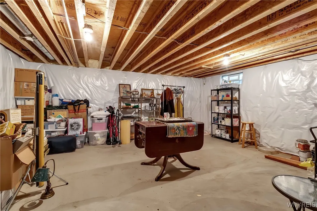 34 Roycroft Circle, Aurora, New York 14052, Aurora, New York 14052, 3 Bedrooms Bedrooms, 8 Rooms Rooms,3 BathroomsBathrooms,Residential,Closed,34 Roycroft Circle, Aurora, New York 14052,0,B1569893