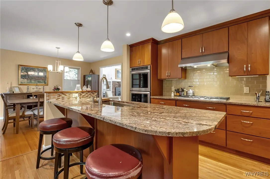 34 Roycroft Circle, Aurora, New York 14052, Aurora, New York 14052, 3 Bedrooms Bedrooms, 8 Rooms Rooms,3 BathroomsBathrooms,Residential,Closed,34 Roycroft Circle, Aurora, New York 14052,0,B1569893