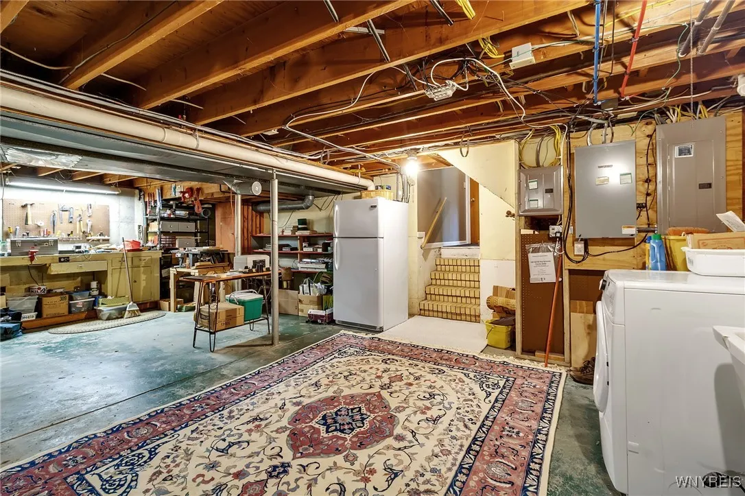 34 Roycroft Circle, Aurora, New York 14052, Aurora, New York 14052, 3 Bedrooms Bedrooms, 8 Rooms Rooms,3 BathroomsBathrooms,Residential,Closed,34 Roycroft Circle, Aurora, New York 14052,0,B1569893
