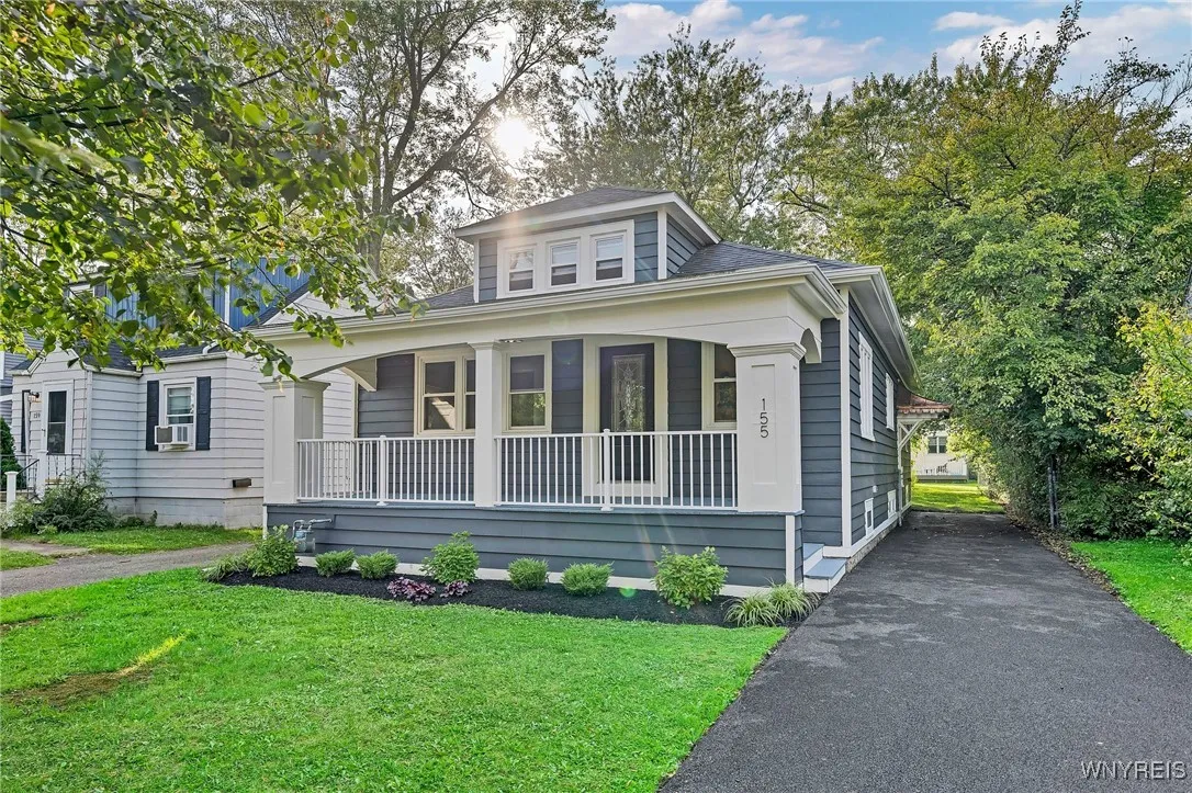 155 Royal Parkway East, Amherst, New York 14221, Amherst, New York 14221, 3 Bedrooms Bedrooms, 7 Rooms Rooms,1 BathroomBathrooms,Residential,Closed,155 Royal Parkway East, Amherst, New York 14221,0,B1570065