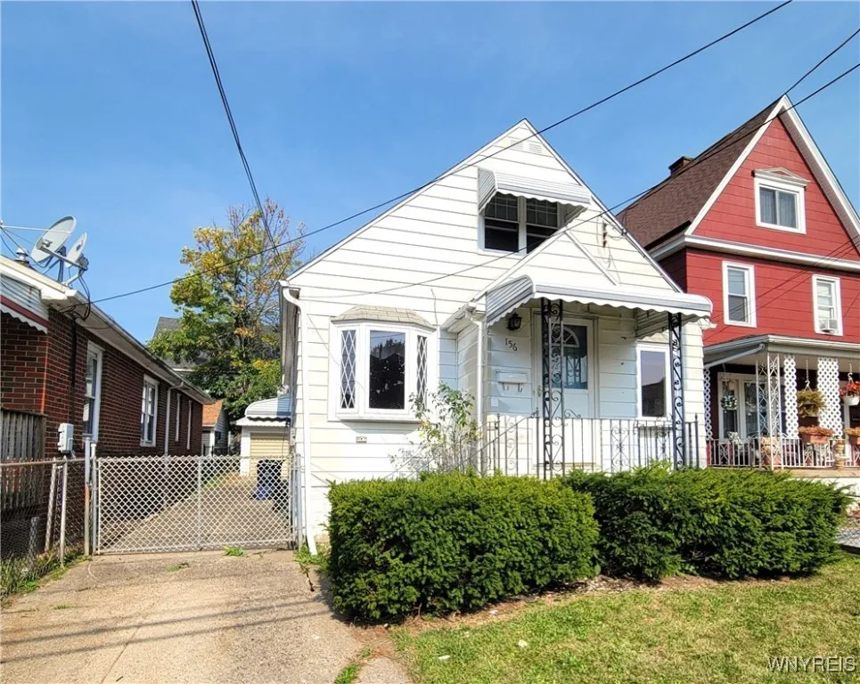 156 Esser Avenue, Buffalo, New York 14207, Buffalo, New York 14207, 4 Bedrooms Bedrooms, 6 Rooms Rooms,1 BathroomBathrooms,Residential,Closed,156 Esser Avenue, Buffalo, New York 14207,0,B1569954