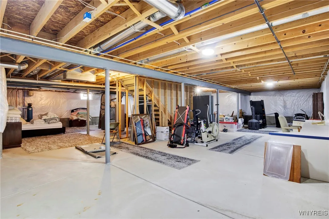 5859 Selby Court, Clarence, New York 14051, Clarence, New York 14051, 2 Bedrooms Bedrooms, 7 Rooms Rooms,2 BathroomsBathrooms,Residential,Closed,5859 Selby Court, Clarence, New York 14051,0,B1567615