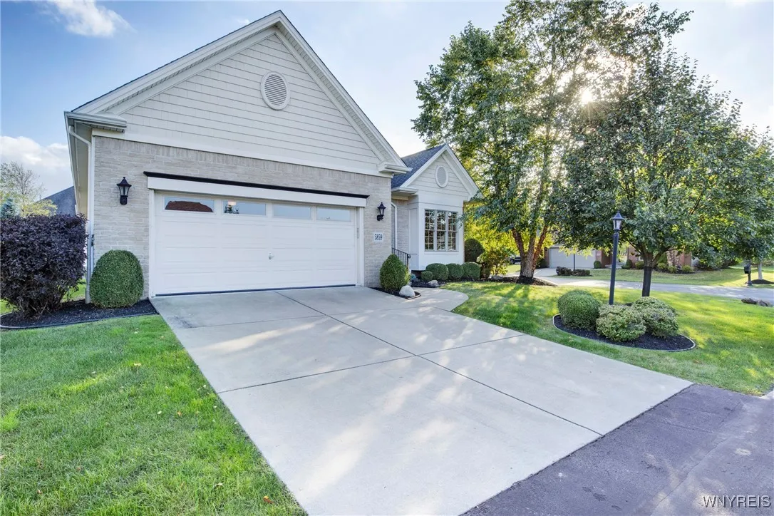 5859 Selby Court, Clarence, New York 14051, Clarence, New York 14051, 2 Bedrooms Bedrooms, 7 Rooms Rooms,2 BathroomsBathrooms,Residential,Closed,5859 Selby Court, Clarence, New York 14051,0,B1567615