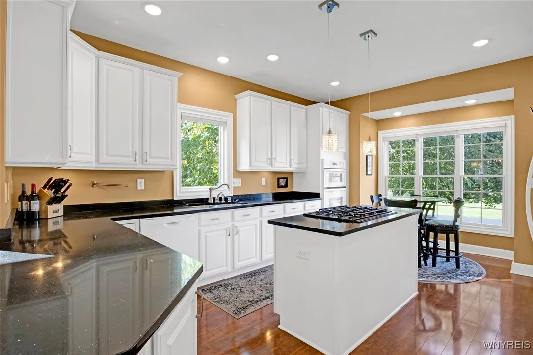 5859 Selby Court, Clarence, New York 14051, Clarence, New York 14051, 2 Bedrooms Bedrooms, 7 Rooms Rooms,2 BathroomsBathrooms,Residential,Closed,5859 Selby Court, Clarence, New York 14051,0,B1567615