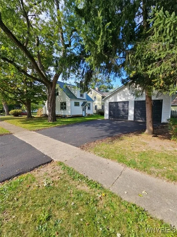 64 North Willow Street, Aurora, New York 14052, Aurora, New York 14052, 3 Bedrooms Bedrooms, 6 Rooms Rooms,1 BathroomBathrooms,Residential,Closed,64 North Willow Street, Aurora, New York 14052,0,B1569855