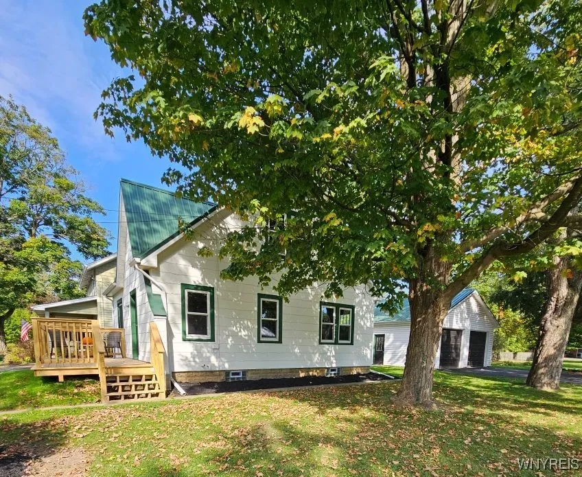 64 North Willow Street, Aurora, New York 14052, Aurora, New York 14052, 3 Bedrooms Bedrooms, 6 Rooms Rooms,1 BathroomBathrooms,Residential,Closed,64 North Willow Street, Aurora, New York 14052,0,B1569855