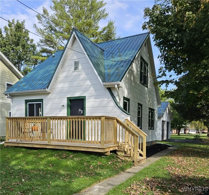 64 North Willow Street, Aurora, New York 14052, Aurora, New York 14052, 3 Bedrooms Bedrooms, 6 Rooms Rooms,1 BathroomBathrooms,Residential,Closed,64 North Willow Street, Aurora, New York 14052,0,B1569855