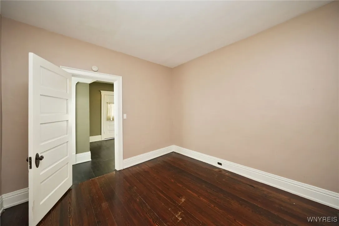Bedroom​​‌​​​​‌​​‌‌​‌‌​​​‌‌​‌​‌​‌​​​‌​​ 3