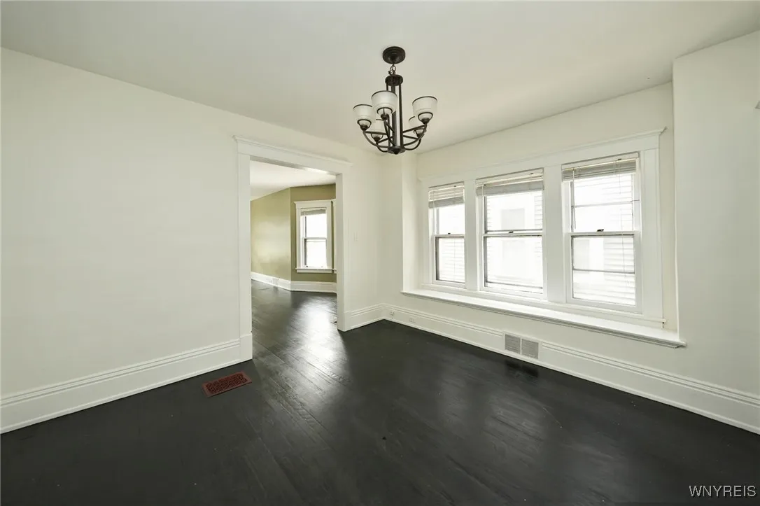 828 Potomac Avenue, Buffalo, New York 14209, Buffalo, New York 14209, 3 Bedrooms Bedrooms, 6 Rooms Rooms,2 BathroomsBathrooms,Residential Lease,Closed,828 Potomac Avenue, Buffalo, New York 14209,0,B1570171