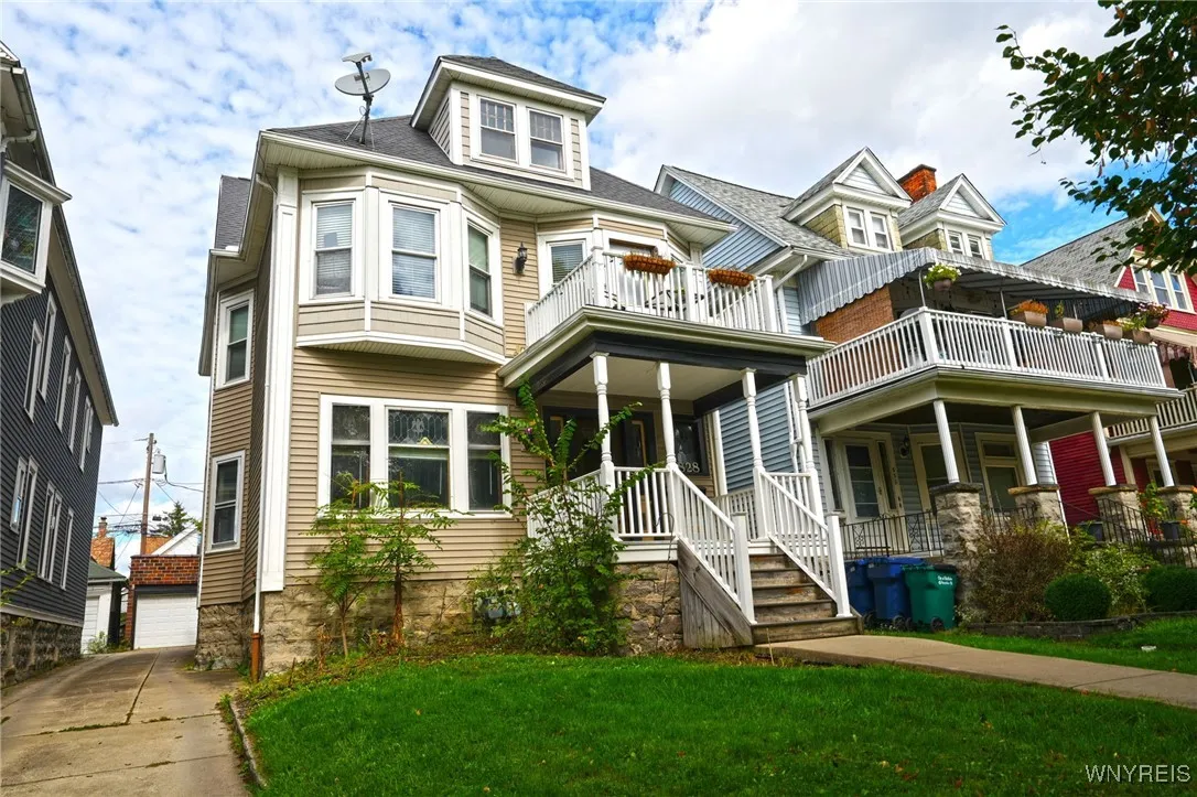 828 Potomac Avenue, Buffalo, New York 14209, Buffalo, New York 14209, 3 Bedrooms Bedrooms, 6 Rooms Rooms,2 BathroomsBathrooms,Residential Lease,Closed,828 Potomac Avenue, Buffalo, New York 14209,0,B1570171