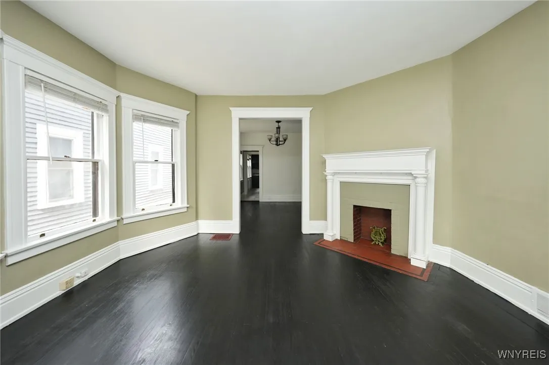 828 Potomac Avenue, Buffalo, New York 14209, Buffalo, New York 14209, 3 Bedrooms Bedrooms, 6 Rooms Rooms,2 BathroomsBathrooms,Residential Lease,Closed,828 Potomac Avenue, Buffalo, New York 14209,0,B1570171