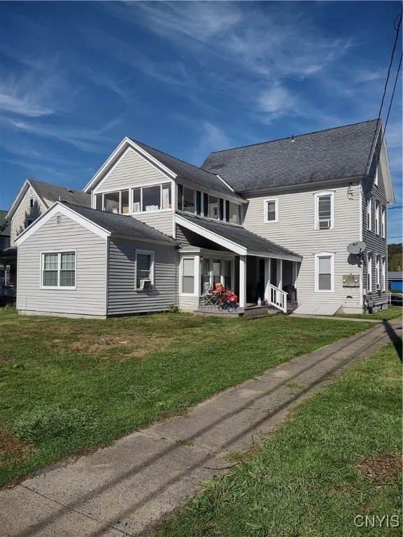 308 East Main Street, Frankfort, New York 13340, Frankfort, New York 13340, 5 Bedrooms Bedrooms, ,2 BathroomsBathrooms,Residential,Closed,308 East Main Street, Frankfort, New York 13340,0,S1570375