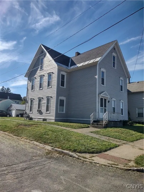 308 East Main Street, Frankfort, New York 13340, Frankfort, New York 13340, 5 Bedrooms Bedrooms, ,2 BathroomsBathrooms,Residential,Closed,308 East Main Street, Frankfort, New York 13340,0,S1570375