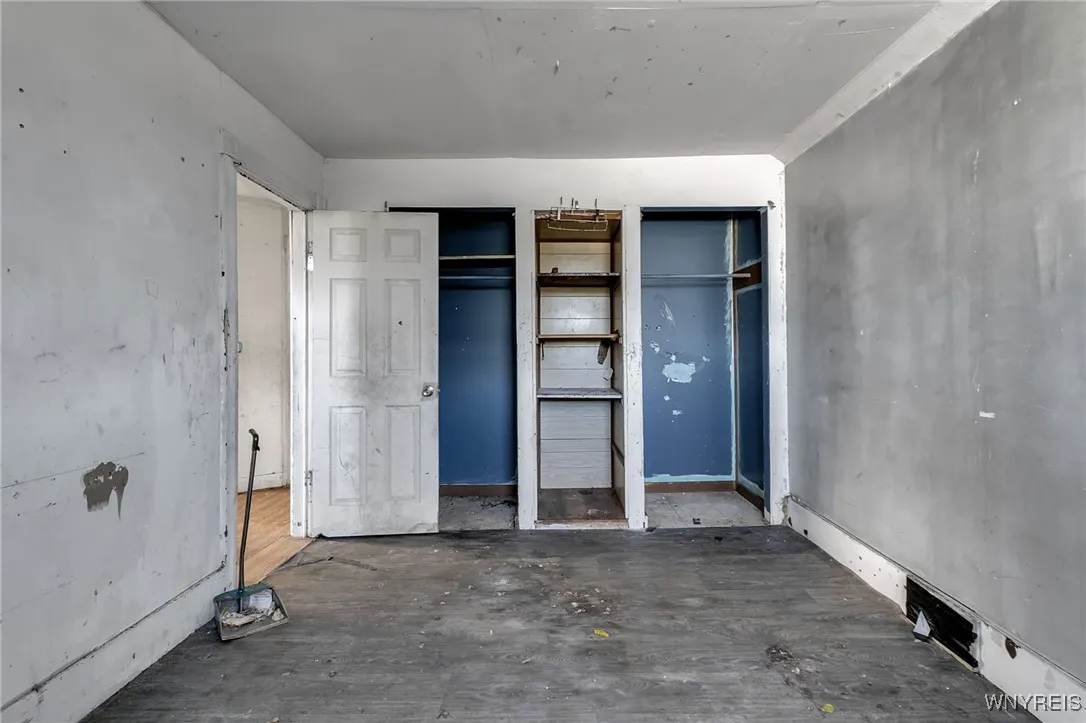 961 Tonawanda Street, Buffalo, New York 14207, Buffalo, New York 14207, 4 Bedrooms Bedrooms, 11 Rooms Rooms,1 BathroomBathrooms,Residential,Closed,961 Tonawanda Street, Buffalo, New York 14207,0,B1570325