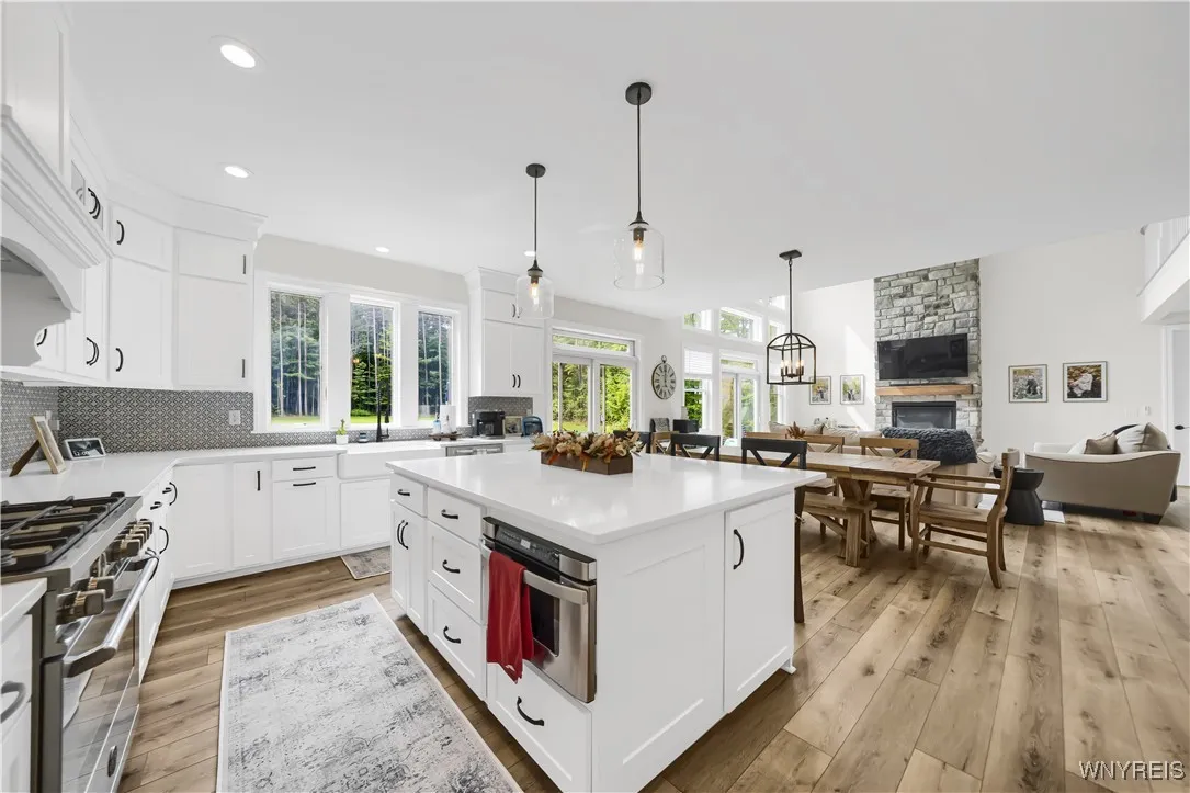 92 Bridle Ln, Elma, New York 14052, Elma, New York 14052, 4 Bedrooms Bedrooms, 9 Rooms Rooms,3 BathroomsBathrooms,Residential,Closed,92 Bridle Ln, Elma, New York 14052,B1569738