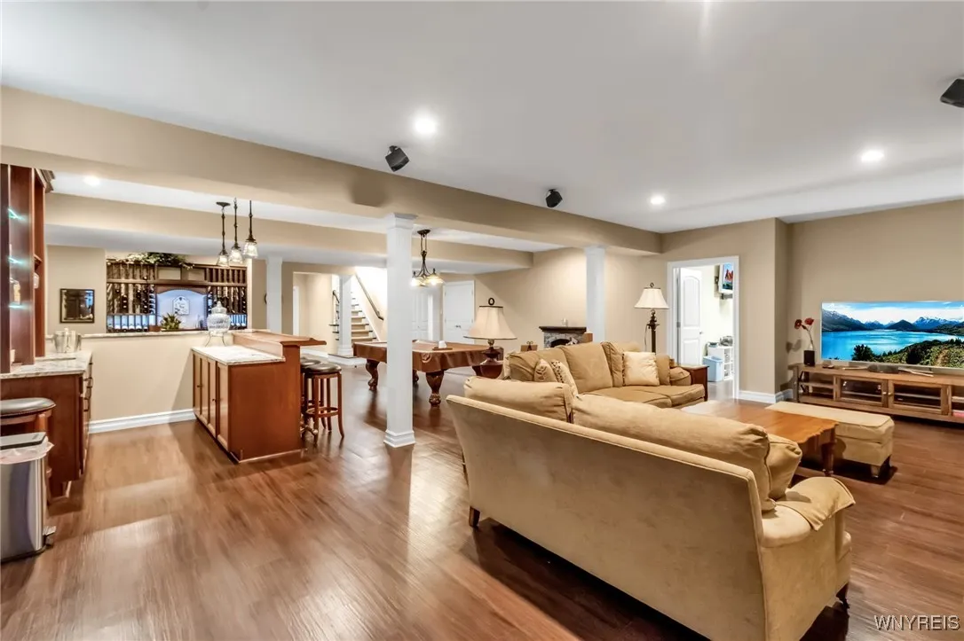 5654 Chatham Lane, Clarence, New York 14032, Clarence, New York 14032, 2 Bedrooms Bedrooms, 10 Rooms Rooms,2 BathroomsBathrooms,Residential,Closed,5654 Chatham Lane, Clarence, New York 14032,0,B1570538