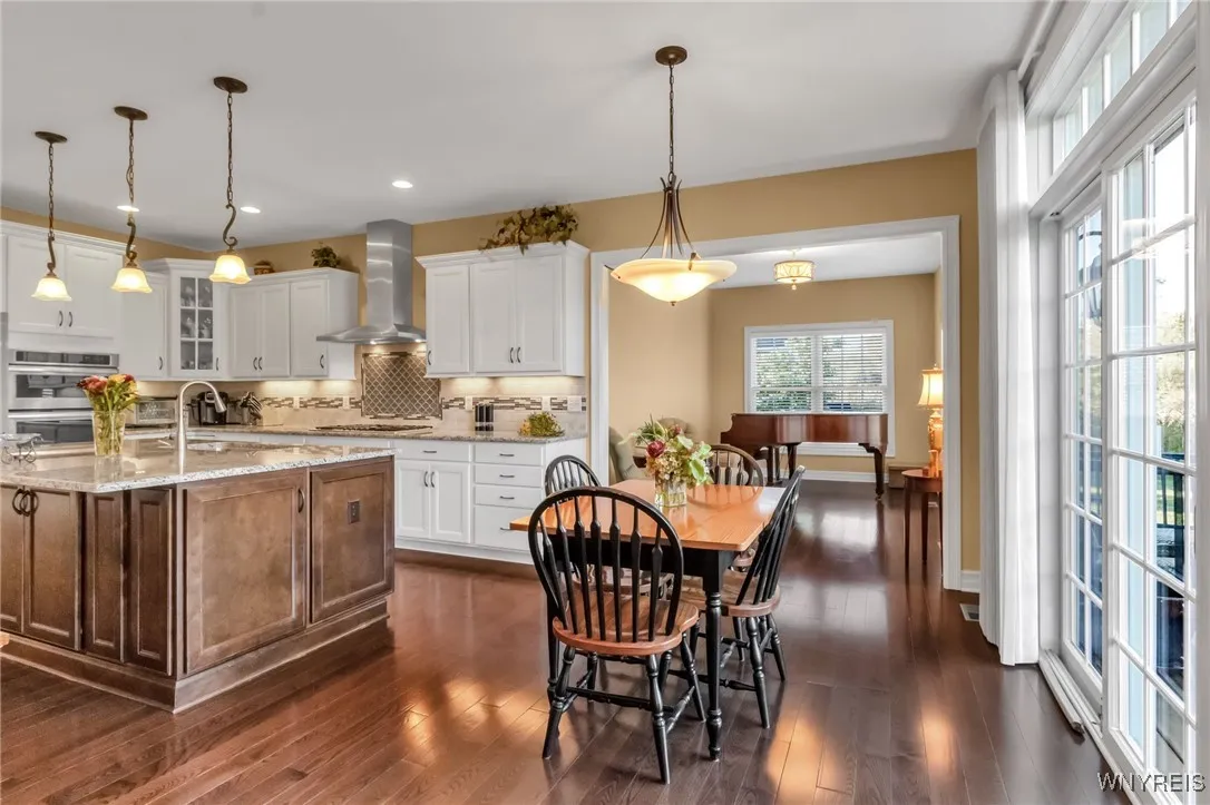 5654 Chatham Lane, Clarence, New York 14032, Clarence, New York 14032, 2 Bedrooms Bedrooms, 10 Rooms Rooms,2 BathroomsBathrooms,Residential,Closed,5654 Chatham Lane, Clarence, New York 14032,0,B1570538