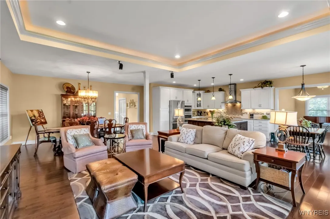 5654 Chatham Lane, Clarence, New York 14032, Clarence, New York 14032, 2 Bedrooms Bedrooms, 10 Rooms Rooms,2 BathroomsBathrooms,Residential,Closed,5654 Chatham Lane, Clarence, New York 14032,0,B1570538