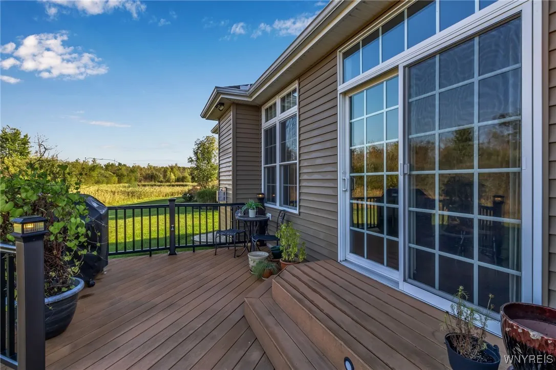 5654 Chatham Lane, Clarence, New York 14032, Clarence, New York 14032, 2 Bedrooms Bedrooms, 10 Rooms Rooms,2 BathroomsBathrooms,Residential,Closed,5654 Chatham Lane, Clarence, New York 14032,0,B1570538