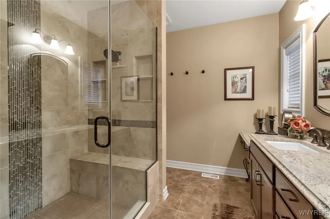 5654 Chatham Lane, Clarence, New York 14032, Clarence, New York 14032, 2 Bedrooms Bedrooms, 10 Rooms Rooms,2 BathroomsBathrooms,Residential,Closed,5654 Chatham Lane, Clarence, New York 14032,0,B1570538