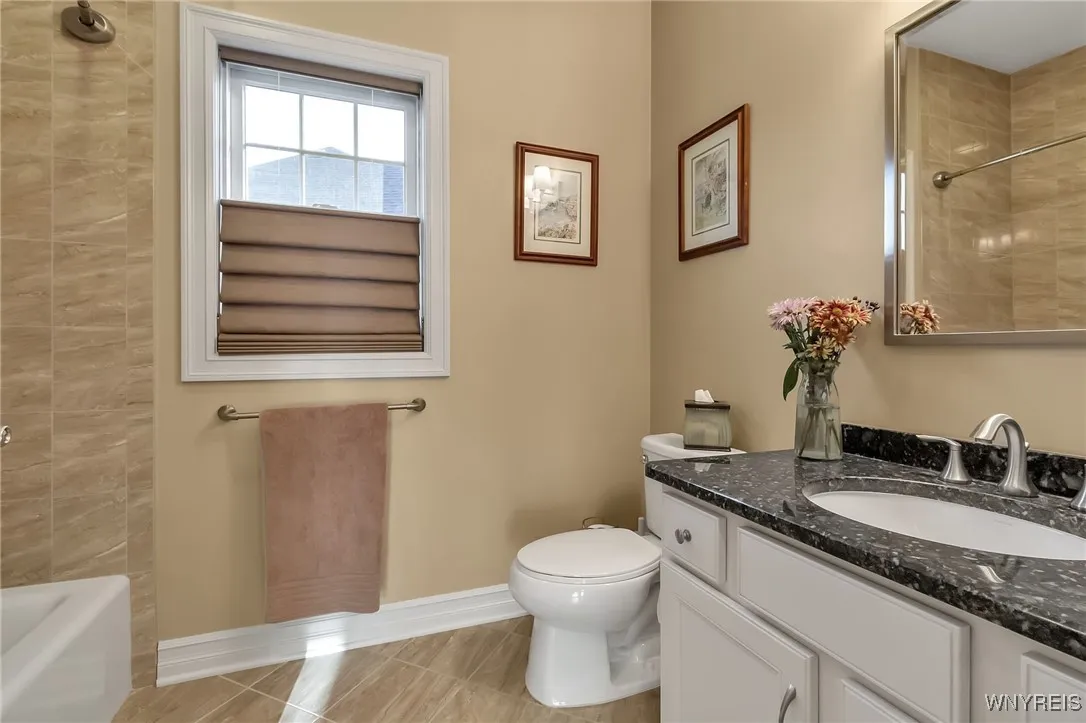 5654 Chatham Lane, Clarence, New York 14032, Clarence, New York 14032, 2 Bedrooms Bedrooms, 10 Rooms Rooms,2 BathroomsBathrooms,Residential,Closed,5654 Chatham Lane, Clarence, New York 14032,0,B1570538