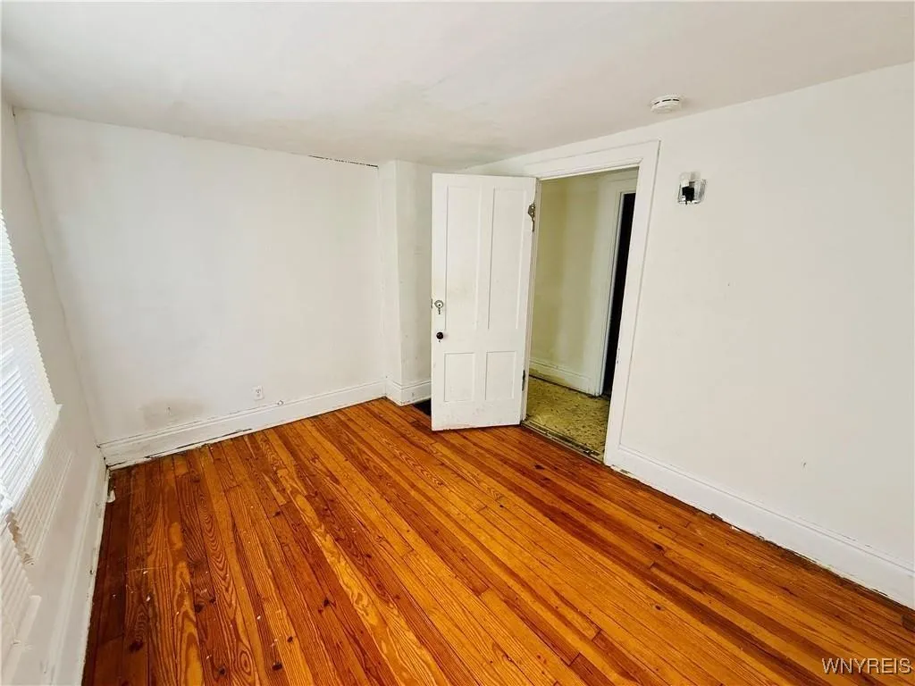 34 Custer Street, Buffalo, New York 14214, Buffalo, New York 14214, 3 Bedrooms Bedrooms, 6 Rooms Rooms,2 BathroomsBathrooms,Residential,Closed,34 Custer Street, Buffalo, New York 14214,0,B1563101