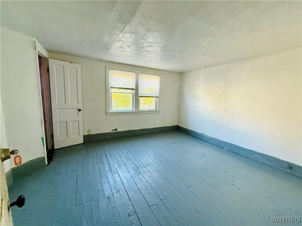 34 Custer Street, Buffalo, New York 14214, Buffalo, New York 14214, 3 Bedrooms Bedrooms, 6 Rooms Rooms,2 BathroomsBathrooms,Residential,Closed,34 Custer Street, Buffalo, New York 14214,0,B1563101