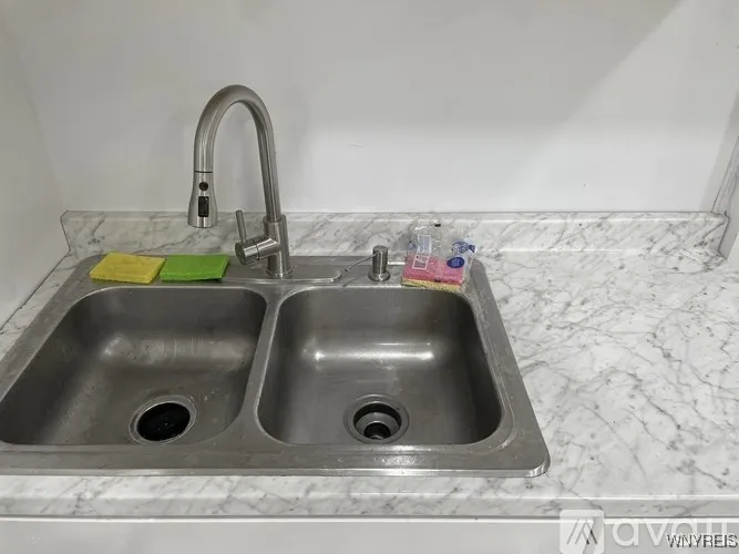 34 Custer Street, Buffalo, New York 14214, Buffalo, New York 14214, 3 Bedrooms Bedrooms, 6 Rooms Rooms,2 BathroomsBathrooms,Residential,Closed,34 Custer Street, Buffalo, New York 14214,0,B1563101