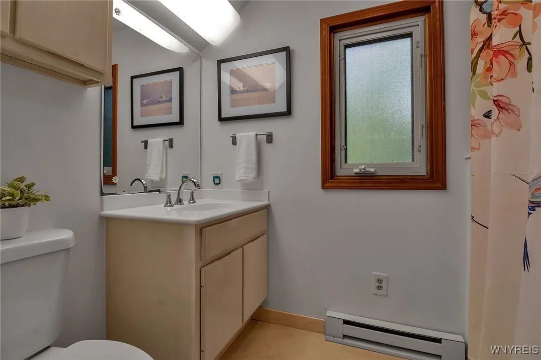 6100 Newton Road, Orchard Park, New York 14127, Orchard Park, New York 14127, 3 Bedrooms Bedrooms, 7 Rooms Rooms,2 BathroomsBathrooms,Residential,Closed,6100 Newton Road, Orchard Park, New York 14127,0,B1570790