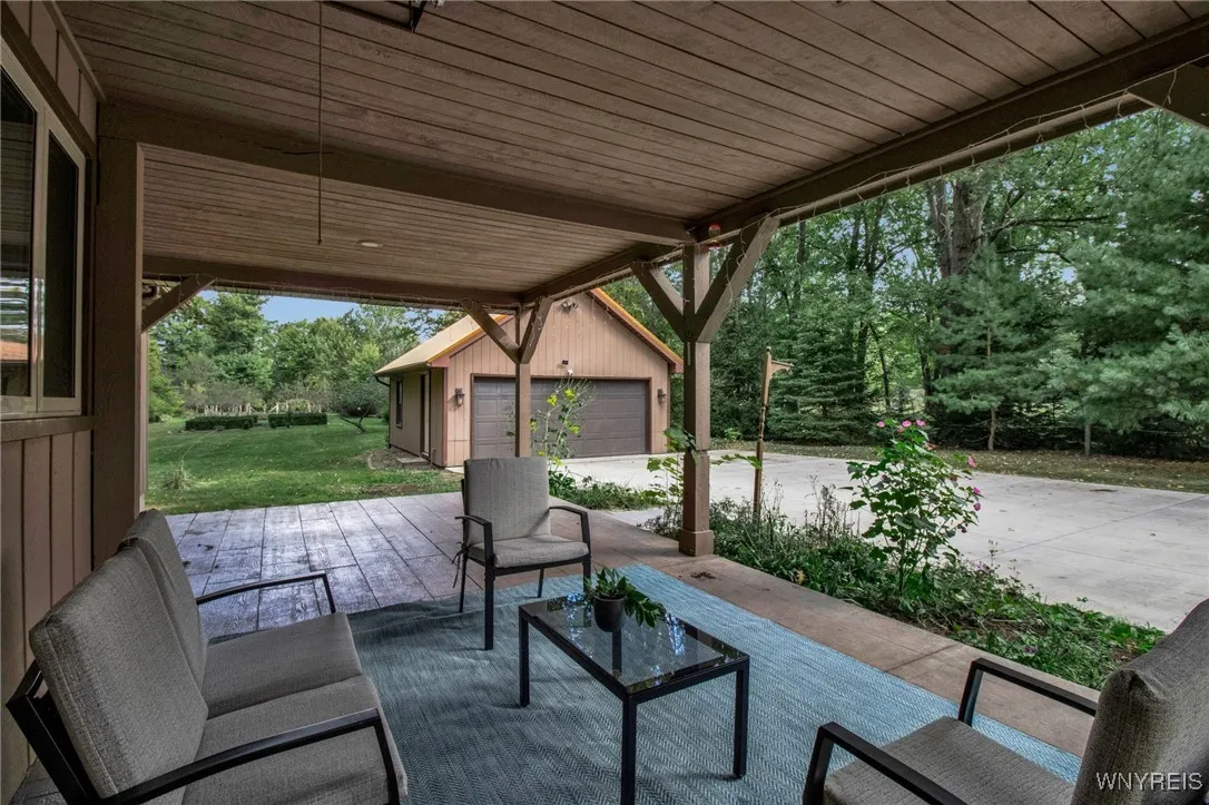 6100 Newton Road, Orchard Park, New York 14127, Orchard Park, New York 14127, 3 Bedrooms Bedrooms, 7 Rooms Rooms,2 BathroomsBathrooms,Residential,Closed,6100 Newton Road, Orchard Park, New York 14127,0,B1570790