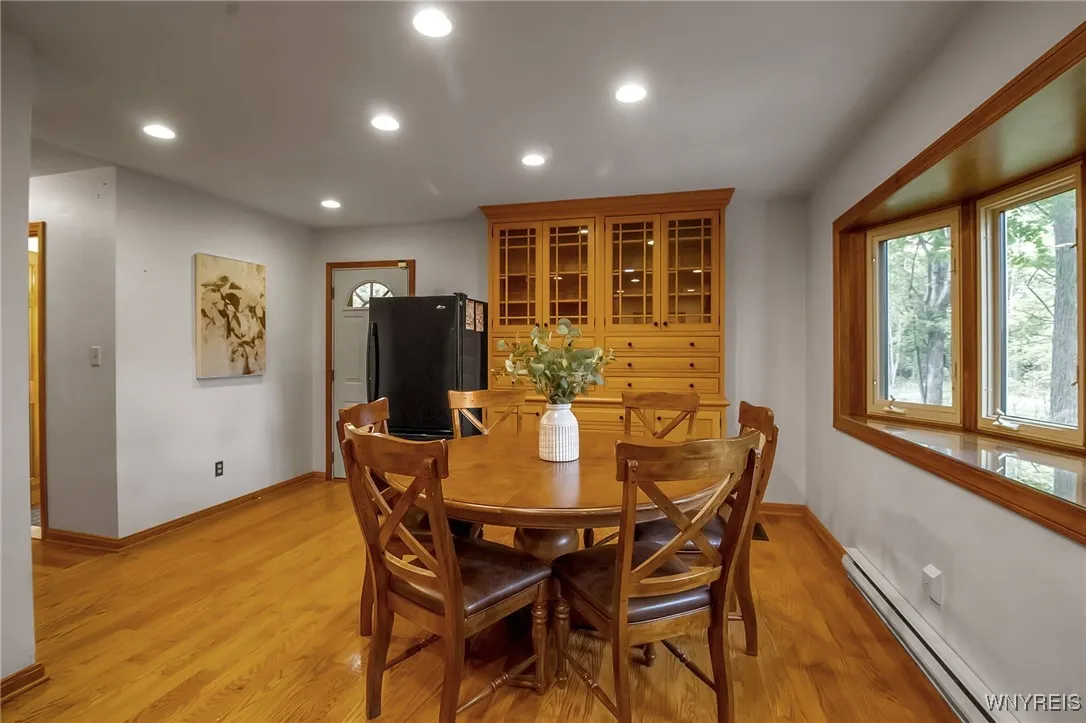 6100 Newton Road, Orchard Park, New York 14127, Orchard Park, New York 14127, 3 Bedrooms Bedrooms, 7 Rooms Rooms,2 BathroomsBathrooms,Residential,Closed,6100 Newton Road, Orchard Park, New York 14127,0,B1570790