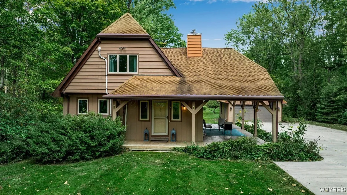 6100 Newton Road, Orchard Park, New York 14127, Orchard Park, New York 14127, 3 Bedrooms Bedrooms, 7 Rooms Rooms,2 BathroomsBathrooms,Residential,Closed,6100 Newton Road, Orchard Park, New York 14127,0,B1570790