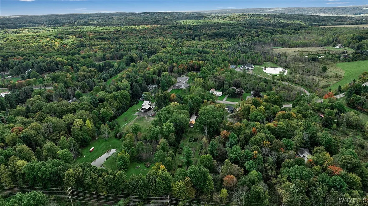 6100 Newton Road, Orchard Park, New York 14127, Orchard Park, New York 14127, 3 Bedrooms Bedrooms, 7 Rooms Rooms,2 BathroomsBathrooms,Residential,Closed,6100 Newton Road, Orchard Park, New York 14127,0,B1570790