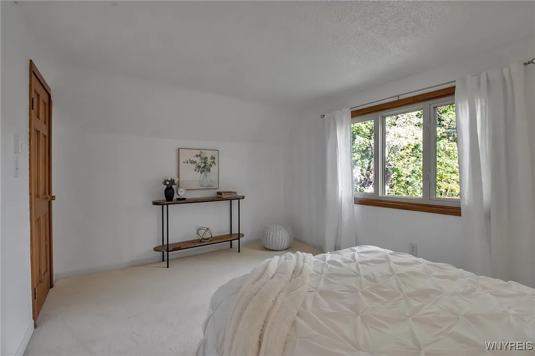 6100 Newton Road, Orchard Park, New York 14127, Orchard Park, New York 14127, 3 Bedrooms Bedrooms, 7 Rooms Rooms,2 BathroomsBathrooms,Residential,Closed,6100 Newton Road, Orchard Park, New York 14127,0,B1570790