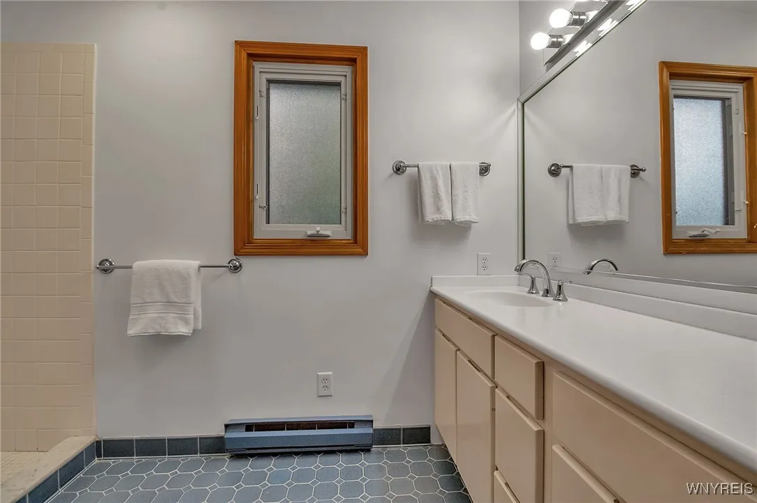 6100 Newton Road, Orchard Park, New York 14127, Orchard Park, New York 14127, 3 Bedrooms Bedrooms, 7 Rooms Rooms,2 BathroomsBathrooms,Residential,Closed,6100 Newton Road, Orchard Park, New York 14127,0,B1570790