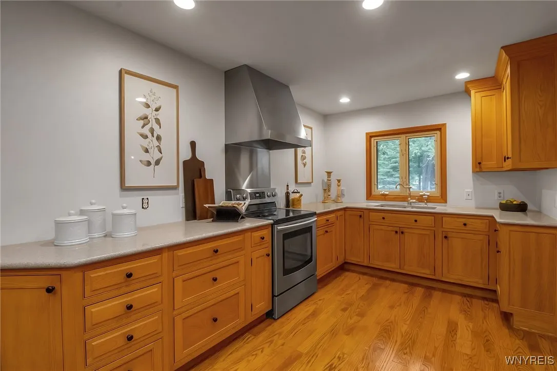 6100 Newton Road, Orchard Park, New York 14127, Orchard Park, New York 14127, 3 Bedrooms Bedrooms, 7 Rooms Rooms,2 BathroomsBathrooms,Residential,Closed,6100 Newton Road, Orchard Park, New York 14127,0,B1570790