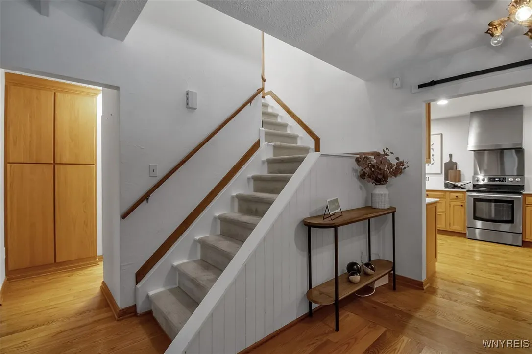 6100 Newton Road, Orchard Park, New York 14127, Orchard Park, New York 14127, 3 Bedrooms Bedrooms, 7 Rooms Rooms,2 BathroomsBathrooms,Residential,Closed,6100 Newton Road, Orchard Park, New York 14127,0,B1570790