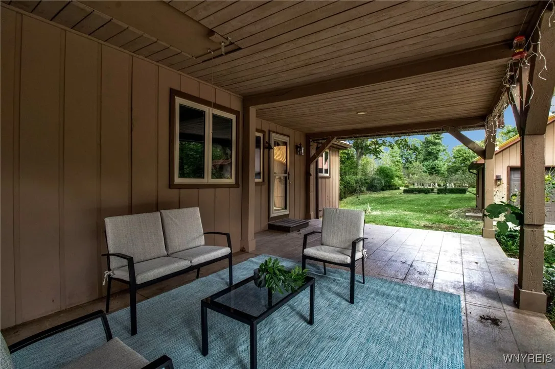 6100 Newton Road, Orchard Park, New York 14127, Orchard Park, New York 14127, 3 Bedrooms Bedrooms, 7 Rooms Rooms,2 BathroomsBathrooms,Residential,Closed,6100 Newton Road, Orchard Park, New York 14127,0,B1570790