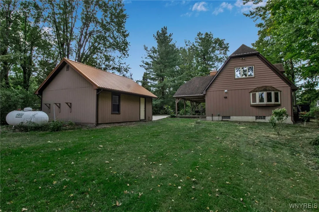 6100 Newton Road, Orchard Park, New York 14127, Orchard Park, New York 14127, 3 Bedrooms Bedrooms, 7 Rooms Rooms,2 BathroomsBathrooms,Residential,Closed,6100 Newton Road, Orchard Park, New York 14127,0,B1570790